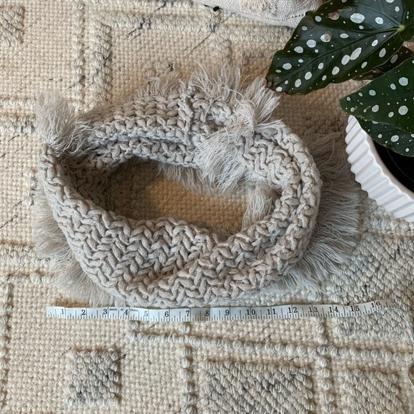 Accessories - Knit Tube Scarf